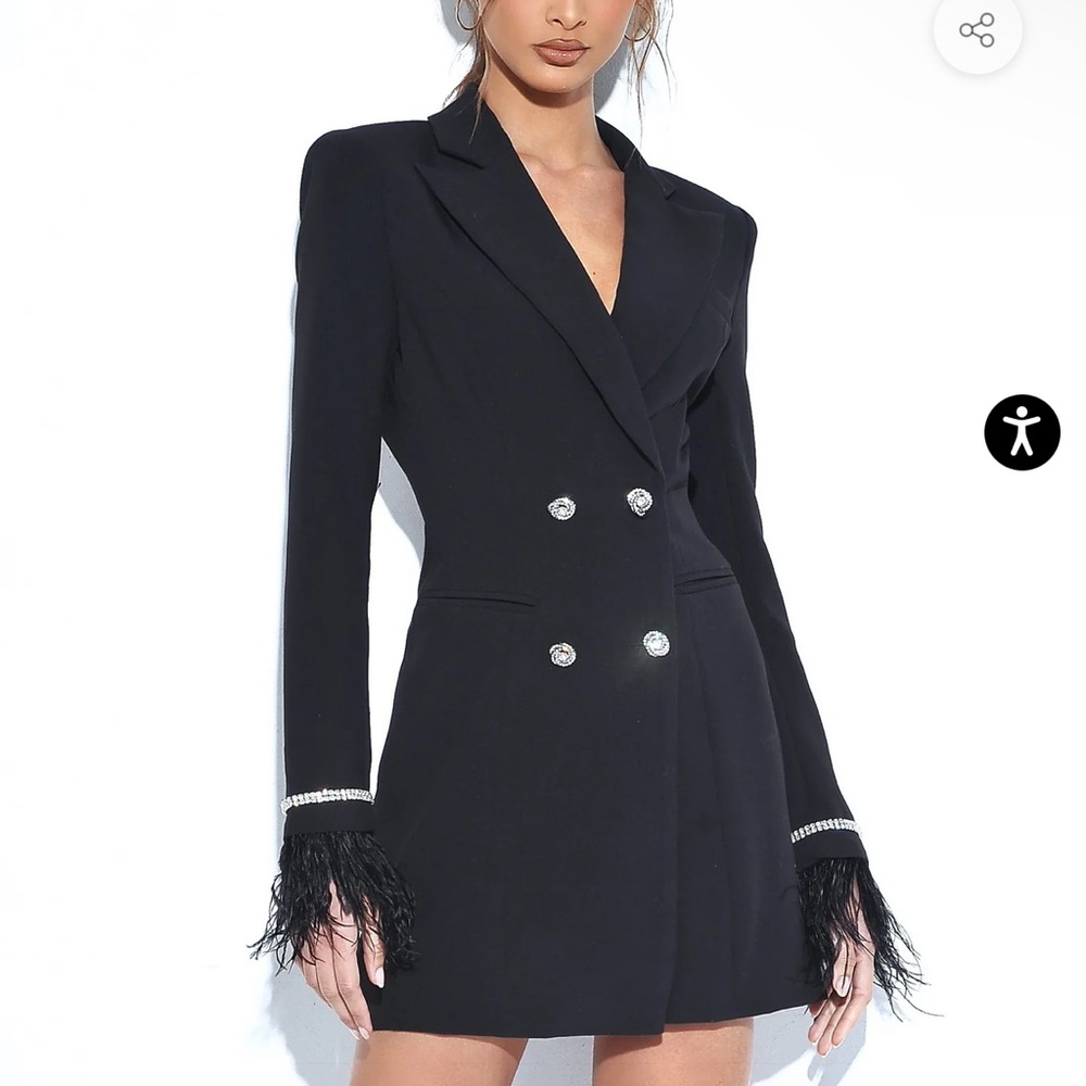 Quilla Black Feather Crystal Sleeve Backless Blazer Dress Size Small.